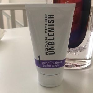 Rodan +Fields Unblemish Acne Treatment Sulfur Wash
